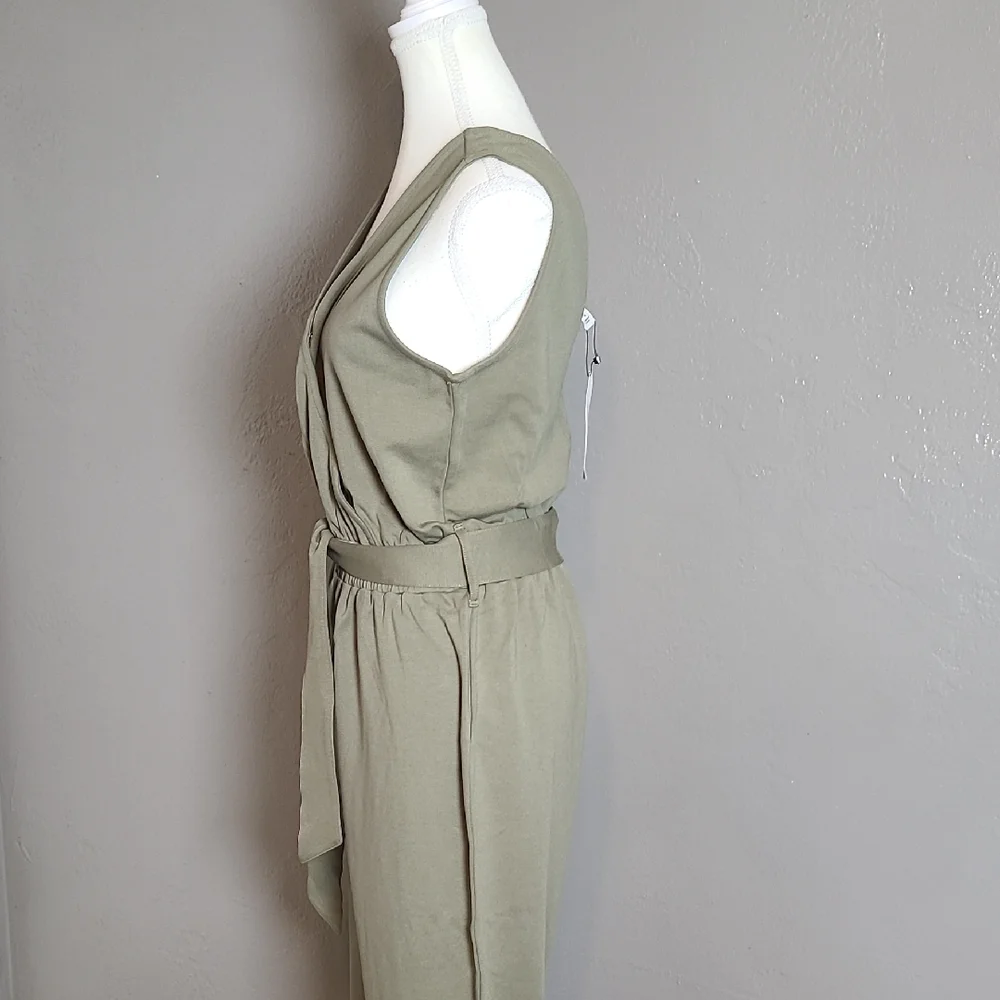 The Drop Elegant Caralynmirand Sleeveless Belted M Olive Green  Jumpsuit NWT - Picture 3 of 13